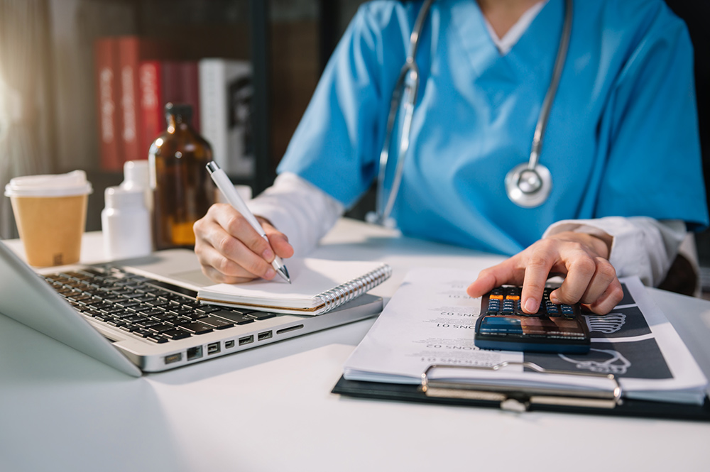 Cataract Surgery Costs: how much can you expect to pay?